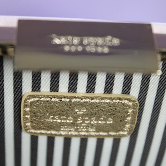 👜 Kate Spade Emma Jane Austen Book of the Month Clutch – Vol 4 – BNWT - Picture 11 of 13